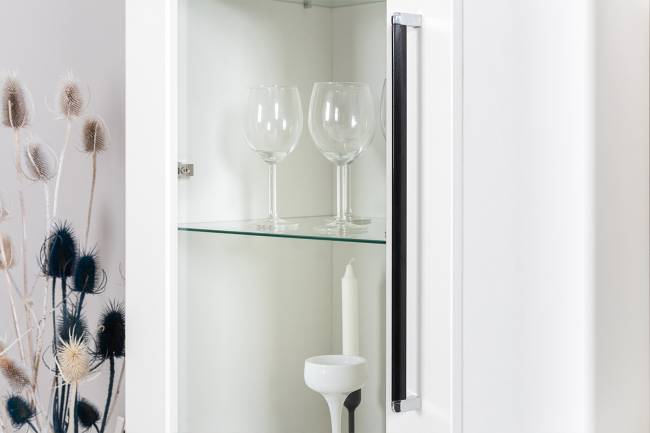 Пенал со стеклом и комод-ТВ-тумба Валенсия цвет белый шагрень Пенал со стеклом и комод-ТВ-тумба Валенсия цвет белый шагрень