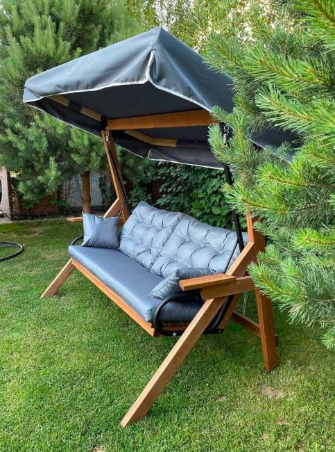 Качели LYON трехместные из лиственницы(серые подушки) Качели LYON трехместные из лиственницы(серые подушки)