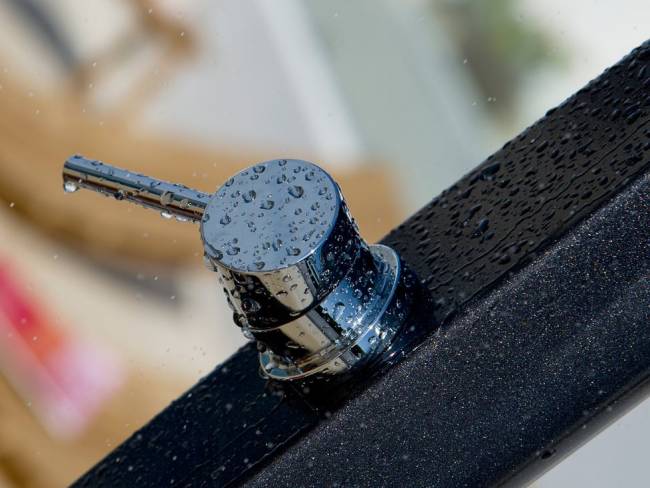 Душ солнечный Big Happy Five F 600 антрацит 290х260х2150 мм Душ солнечный Big Happy Five F 600 антрацит 290х260х2150 мм